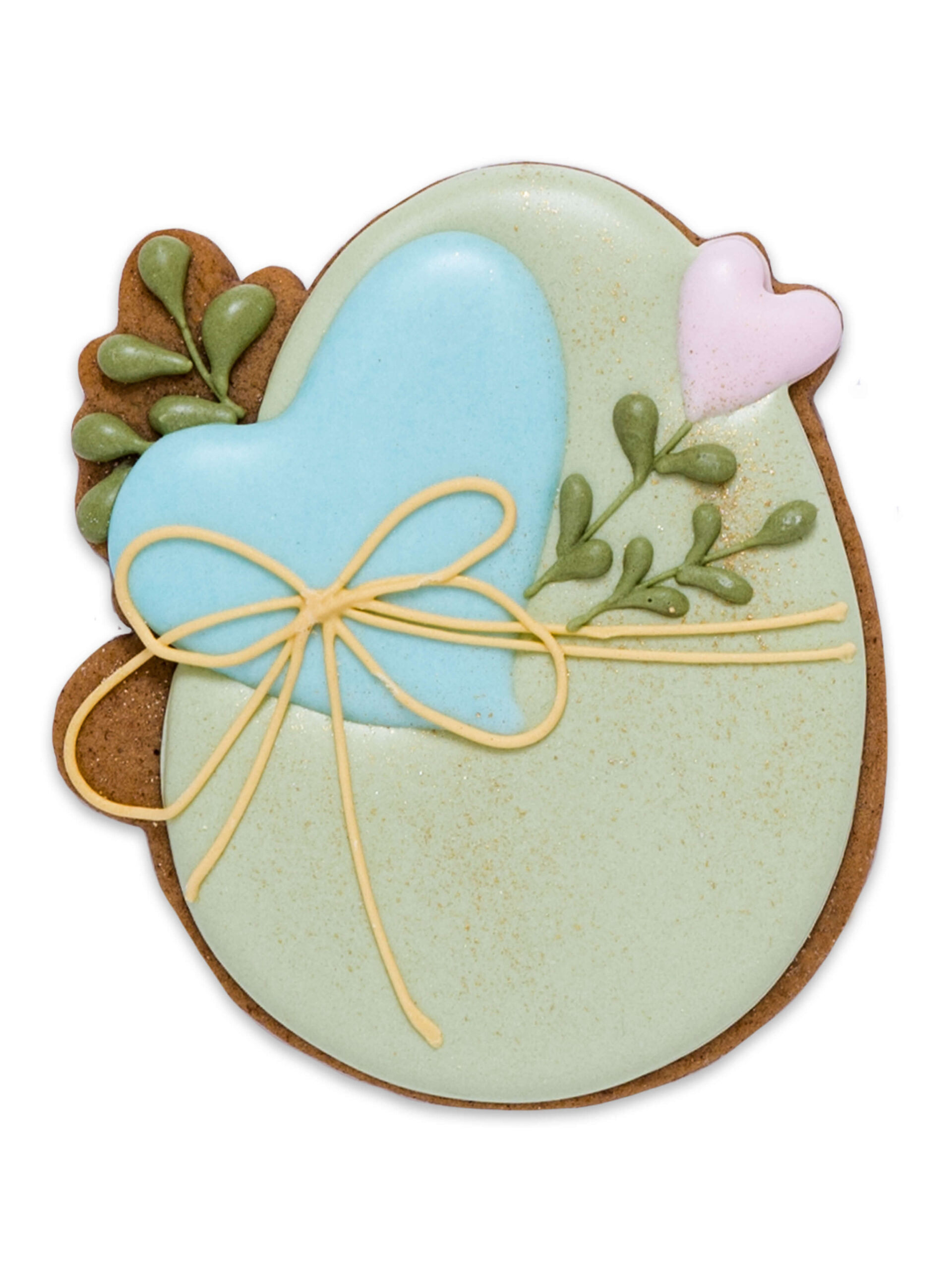 Turtă dulce în formă de ou decorată cu inimioare